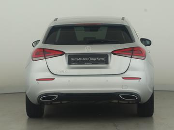 صورة 4 لـ 2021 Mercedes-BENZ A 220