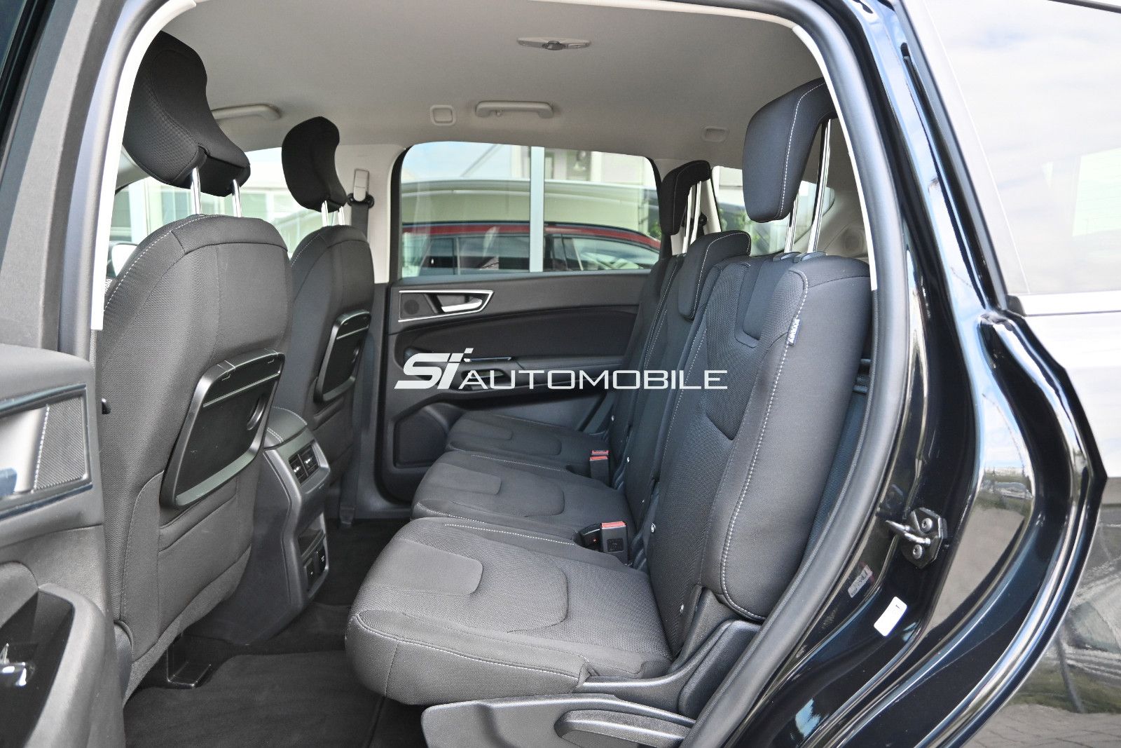 Fahrzeugabbildung Ford S-Max 2.0 d 140kW 4x4 Titanium °ACC°AHK°2xKAMERA