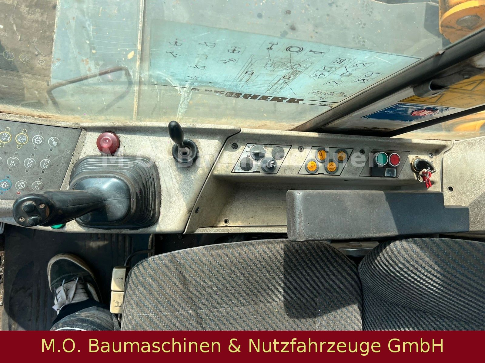 Fahrzeugabbildung Liebherr A954B Litronic / Hochf. Kabine /