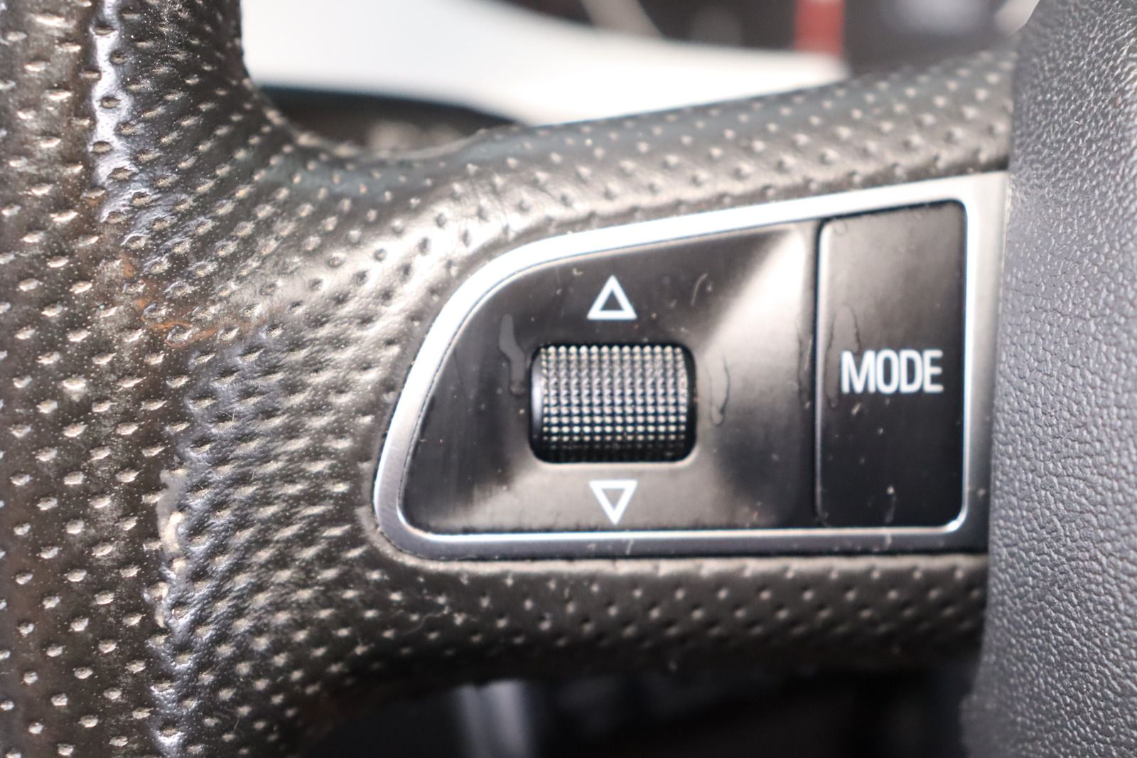 Fahrzeugabbildung Audi A4 1.8 TFSI Ambiente Avant