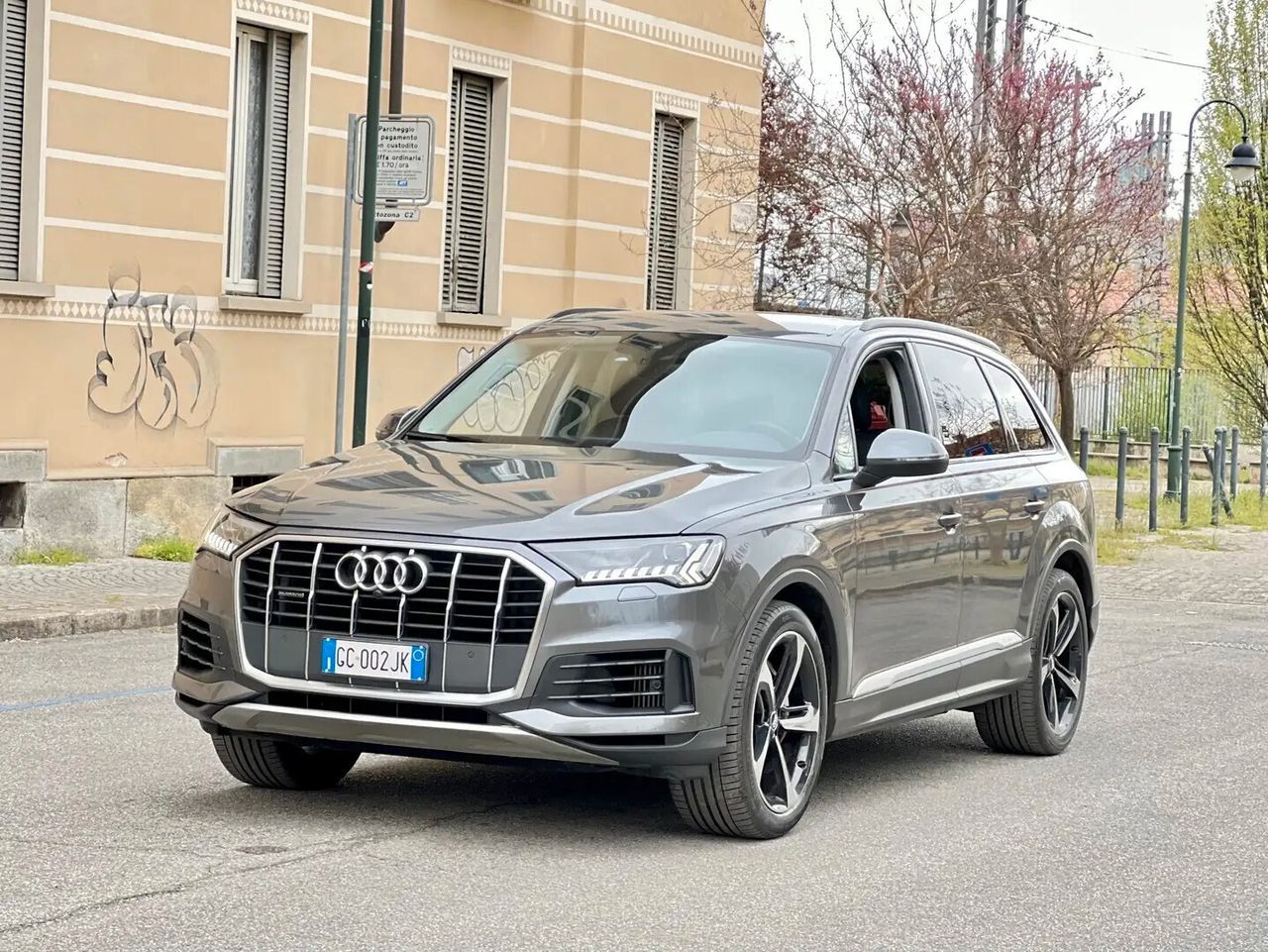 Audi Q7 - 1