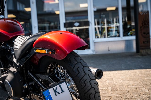 Fahrzeugabbildung Harley-Davidson FXBB STREET BOB SOFTAIL - MILLER - 1.HAND
