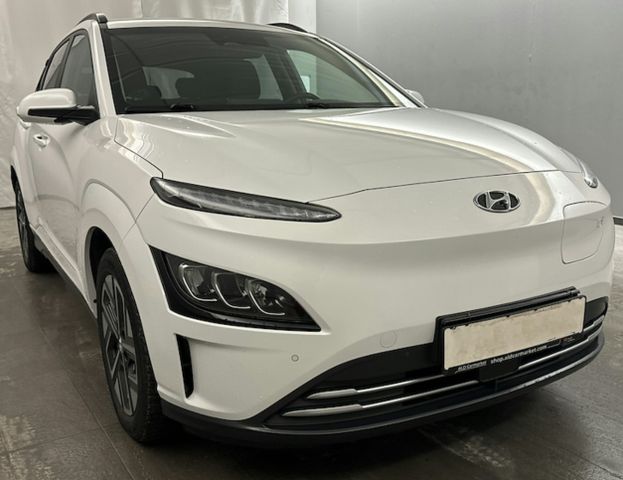 Hyundai Kona 64kWh Elektro Facelift LED Navipaket Wärmep