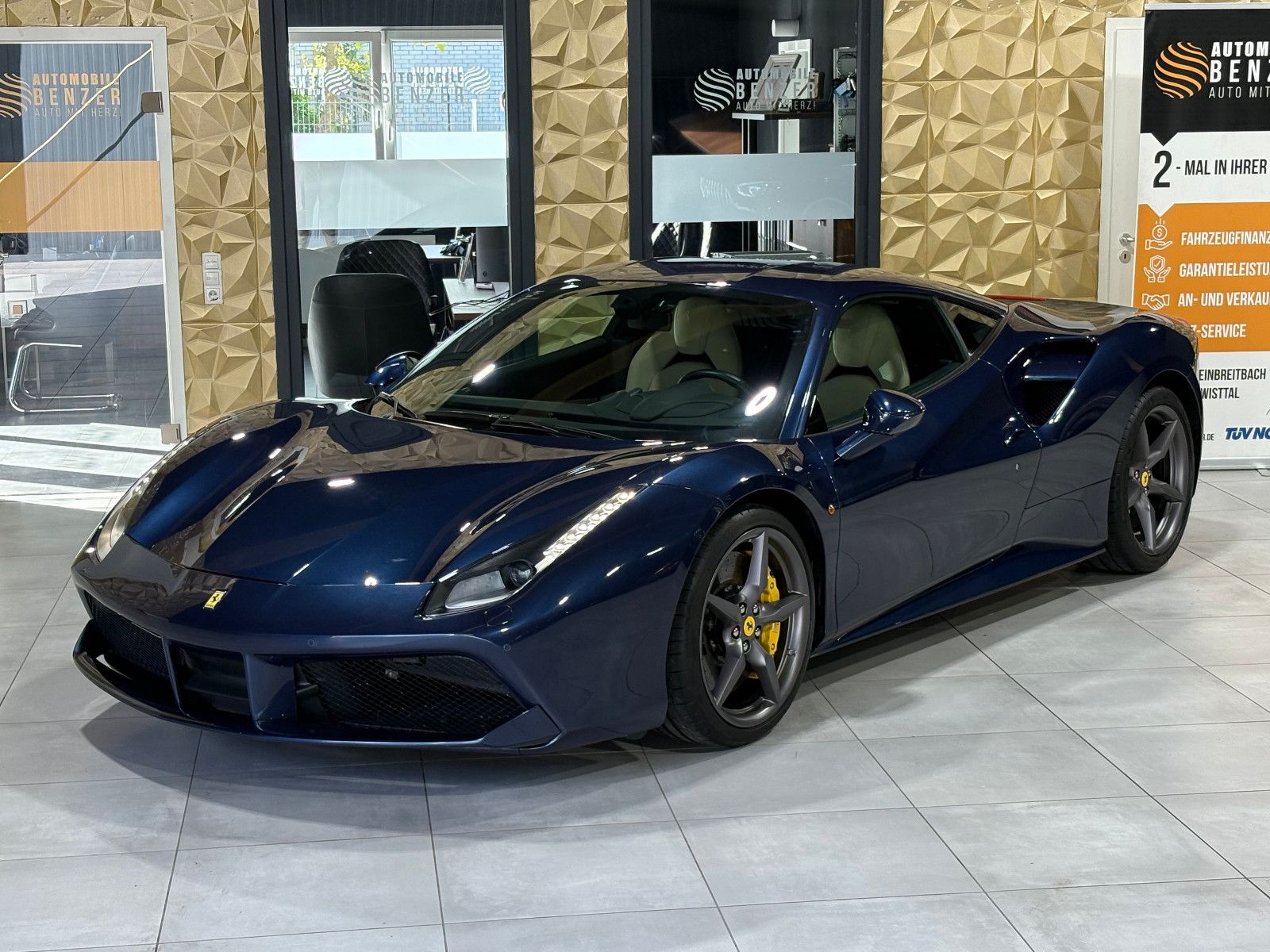 Fahrzeugabbildung Ferrari 488 GTB//LIft/1-HAND.BRD/FERRARI-POWER/GARANT