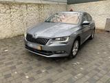 Skoda Superb Style, 1.6 TDI - Skoda Superb mit Diesel-Antrieb: Limousine, 1.6