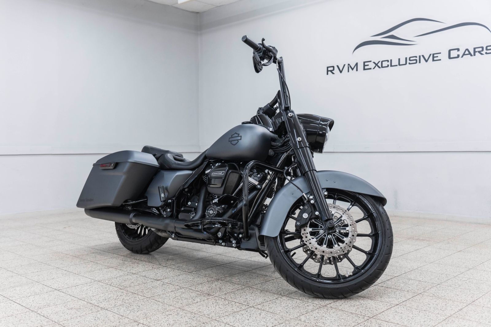 Fahrzeugabbildung Harley-Davidson FLHRXS ROAD KING