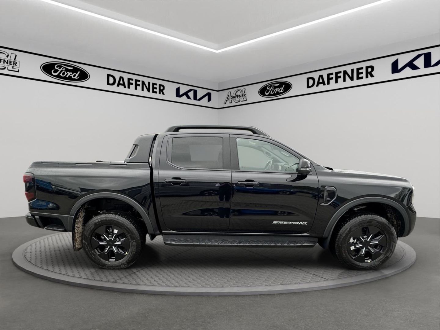 Fahrzeugabbildung Ford Ranger Plug-in-Hybrid Stormtrak e-4WD Doppelkabi