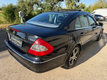 Mercedes E 200 - 6