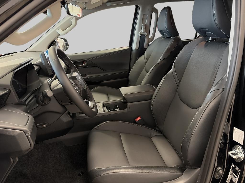 Toyota Hilux Double Cab 2.8 D MHEV 4×4 Invincible