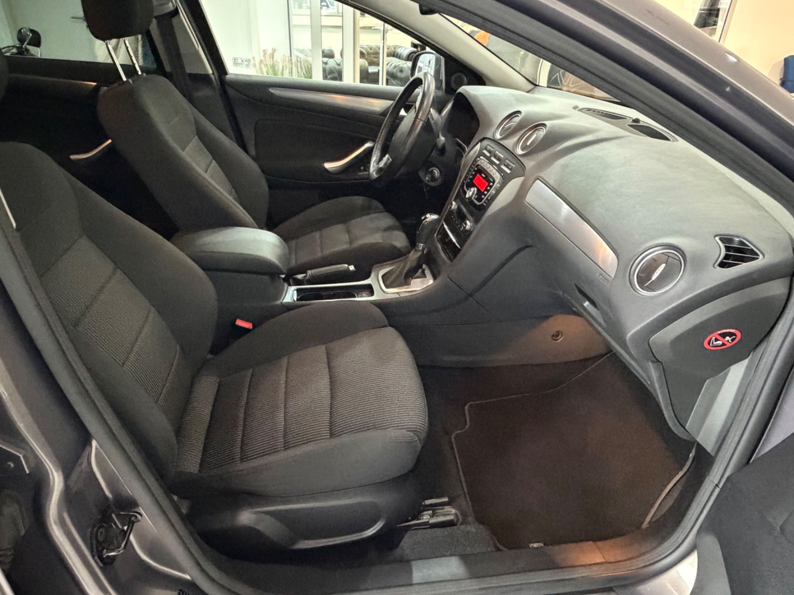Fahrzeugabbildung Ford Mondeo Turnier Titanium