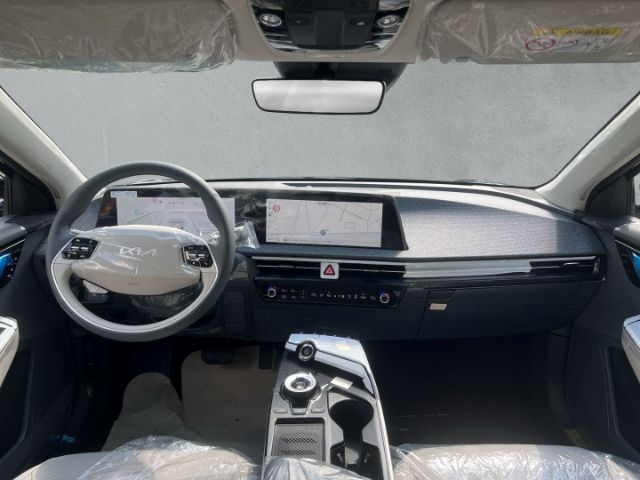 Fahrzeugabbildung Kia EV6 Basis 2WD Elektro 77,4 *WP*AIR*COM*ASS*SND*D