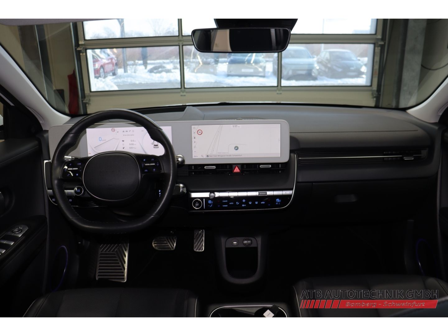 Fahrzeugabbildung Hyundai IONIQ 5 77,4 kWh UNIQ 98,8% SOH HUD Panorama Nav