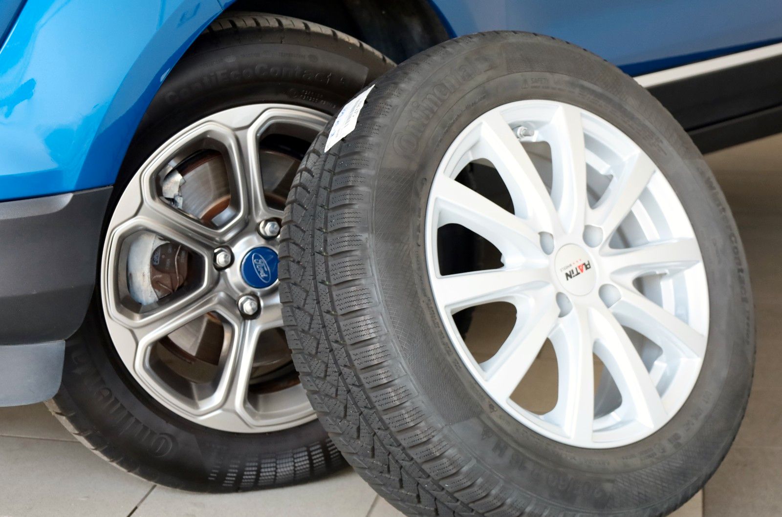 Fahrzeugabbildung Ford EcoSport Titanium Bi-Xenon,Kamera,SH,PDC,SR+WR