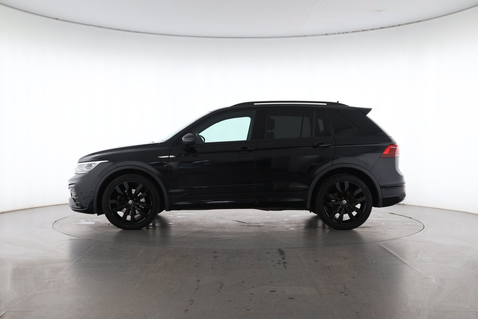 Volkswagen Tiguan 2.0 TSI DSG 4MOTION R-Line BLACK STYLE foto 3