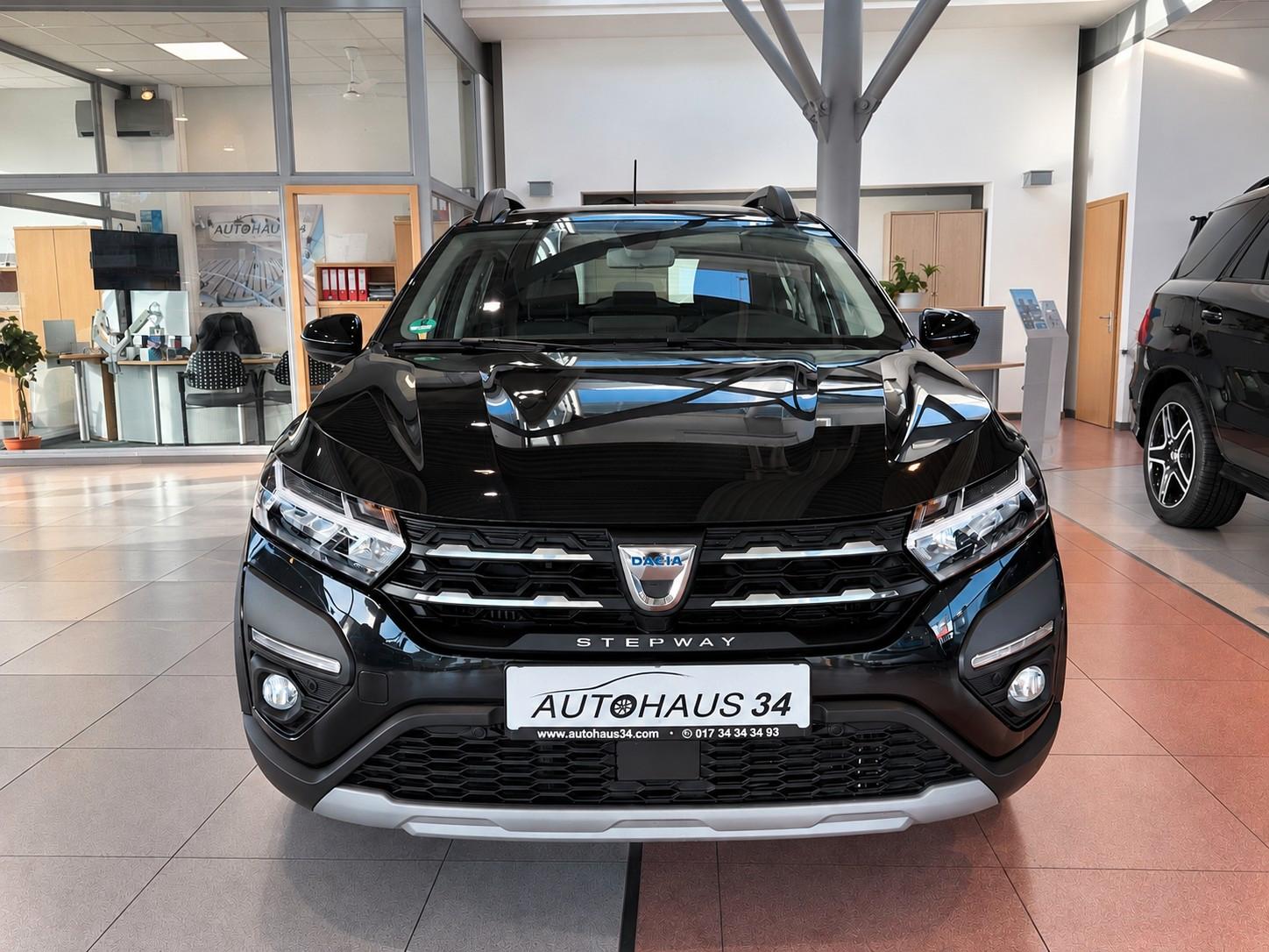 Dacia Sandero III Stepway 1. HAND LED AHK KAM CARPLAY