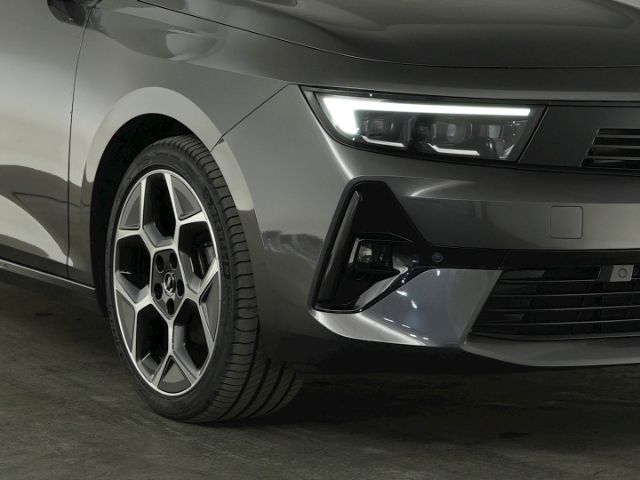 Astra L LIM ULTIMATE AT+ANHÄNGERKUPPLUNG+LED+NAV