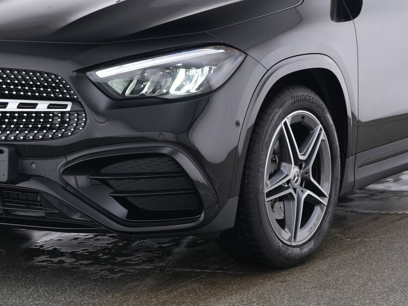 Fahrzeugabbildung Mercedes-Benz GLA 180 AMG LINE*Night*Distron*360*LED*EasyPack*