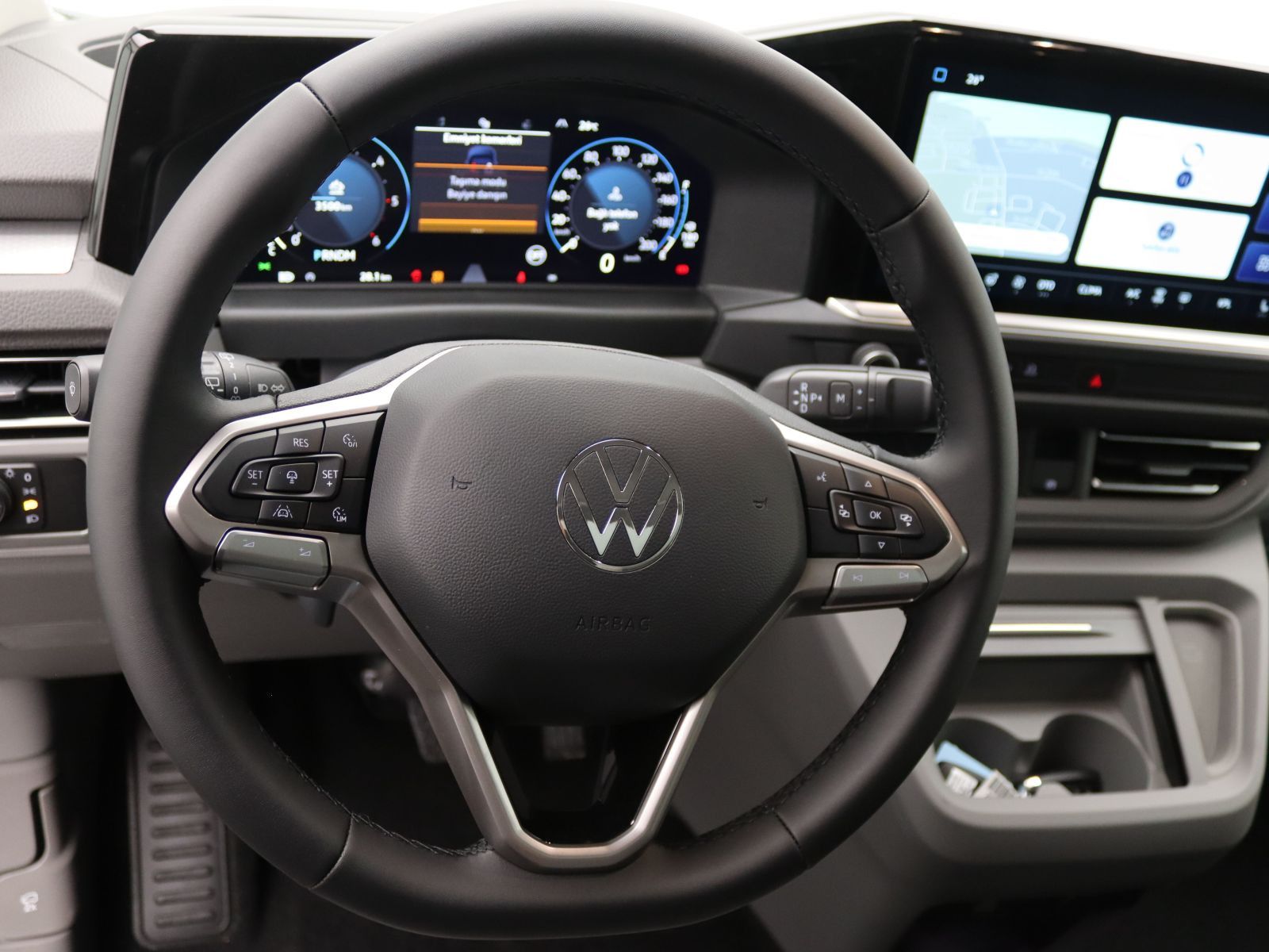 Volkswagen T7 Caravelle - Bild 12