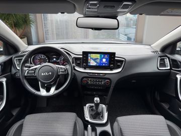 Kia Ceed SW 1.5T Klima Kamera SHZ LHZ