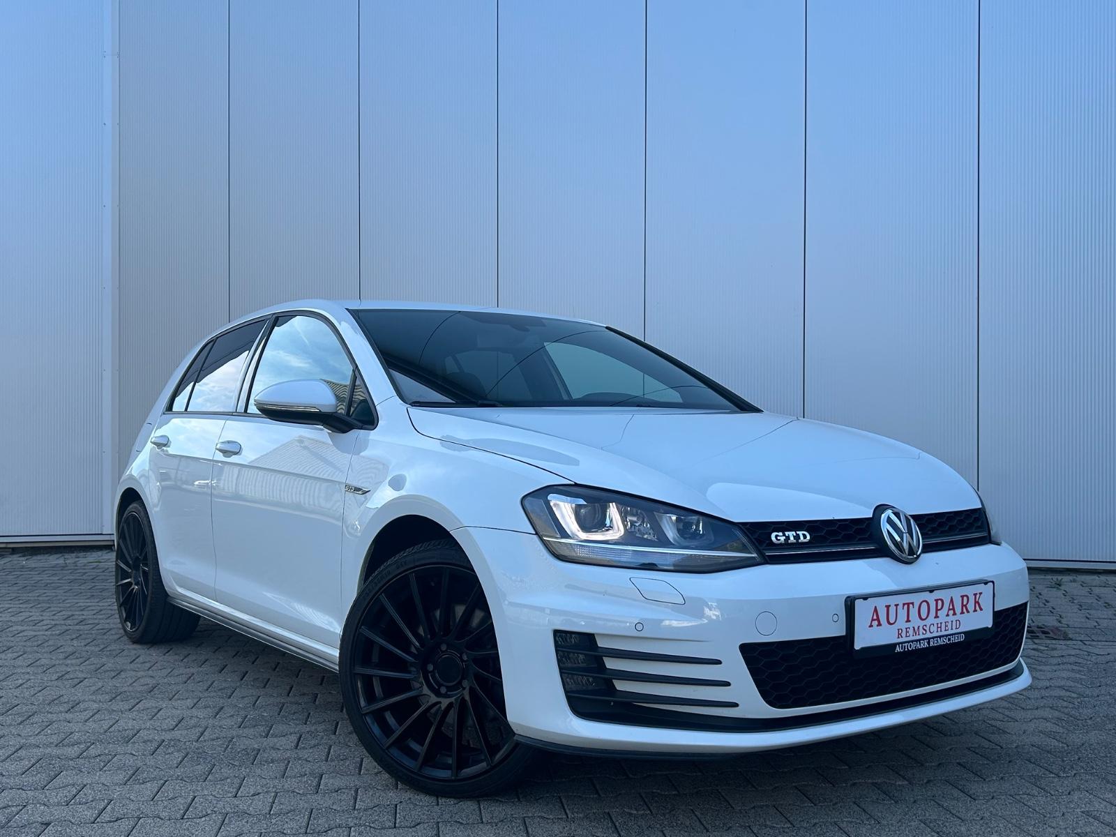 Volkswagen Golf VII Lim. GTD BMT*XENON*NAVI*PDC*19*SHZ*