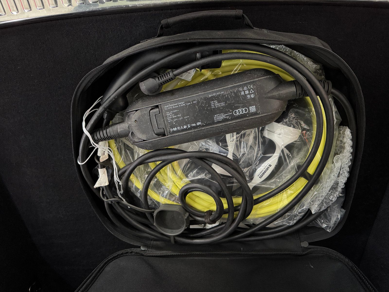 Fahrzeugabbildung Audi Q3 45 TFSI e S-TRONIC S-LINE ACC VIRTUAL LED KAM