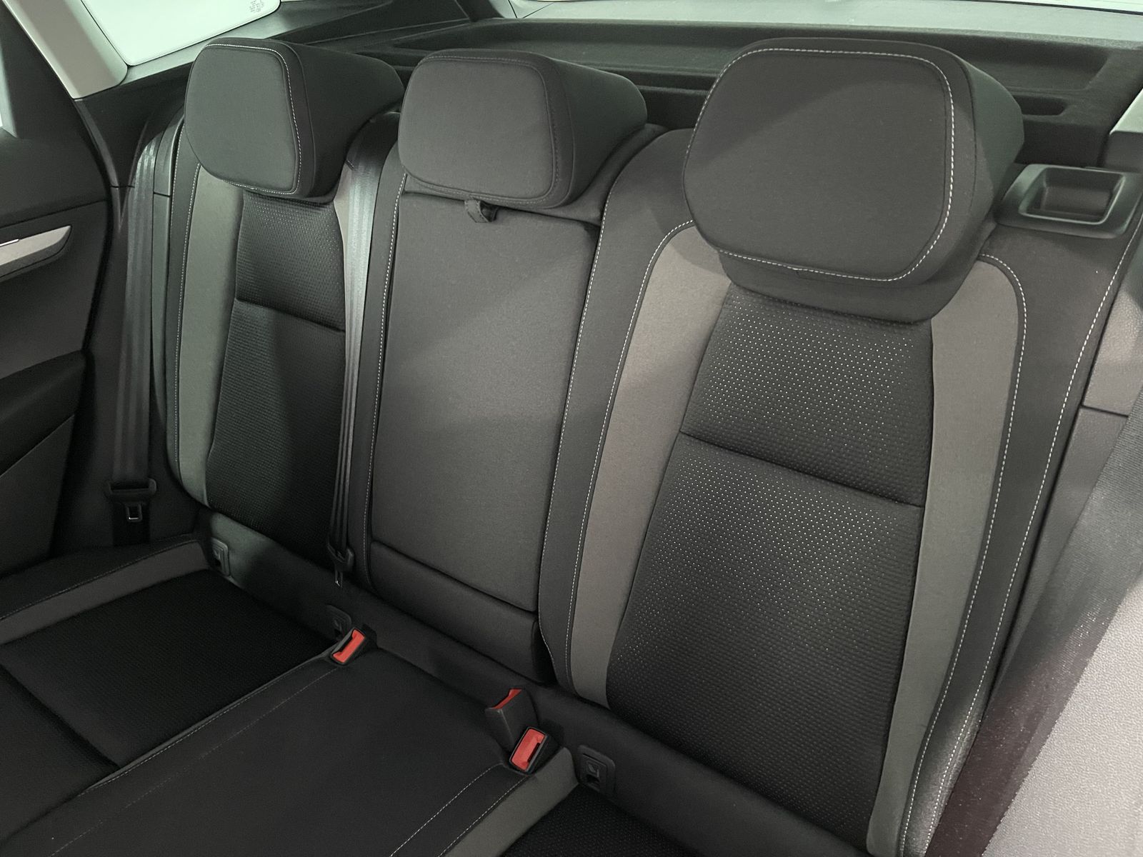Fahrzeugabbildung SKODA Karoq 1.5 TSI*LED*Cam*Virtual Cockpit*SHZ*