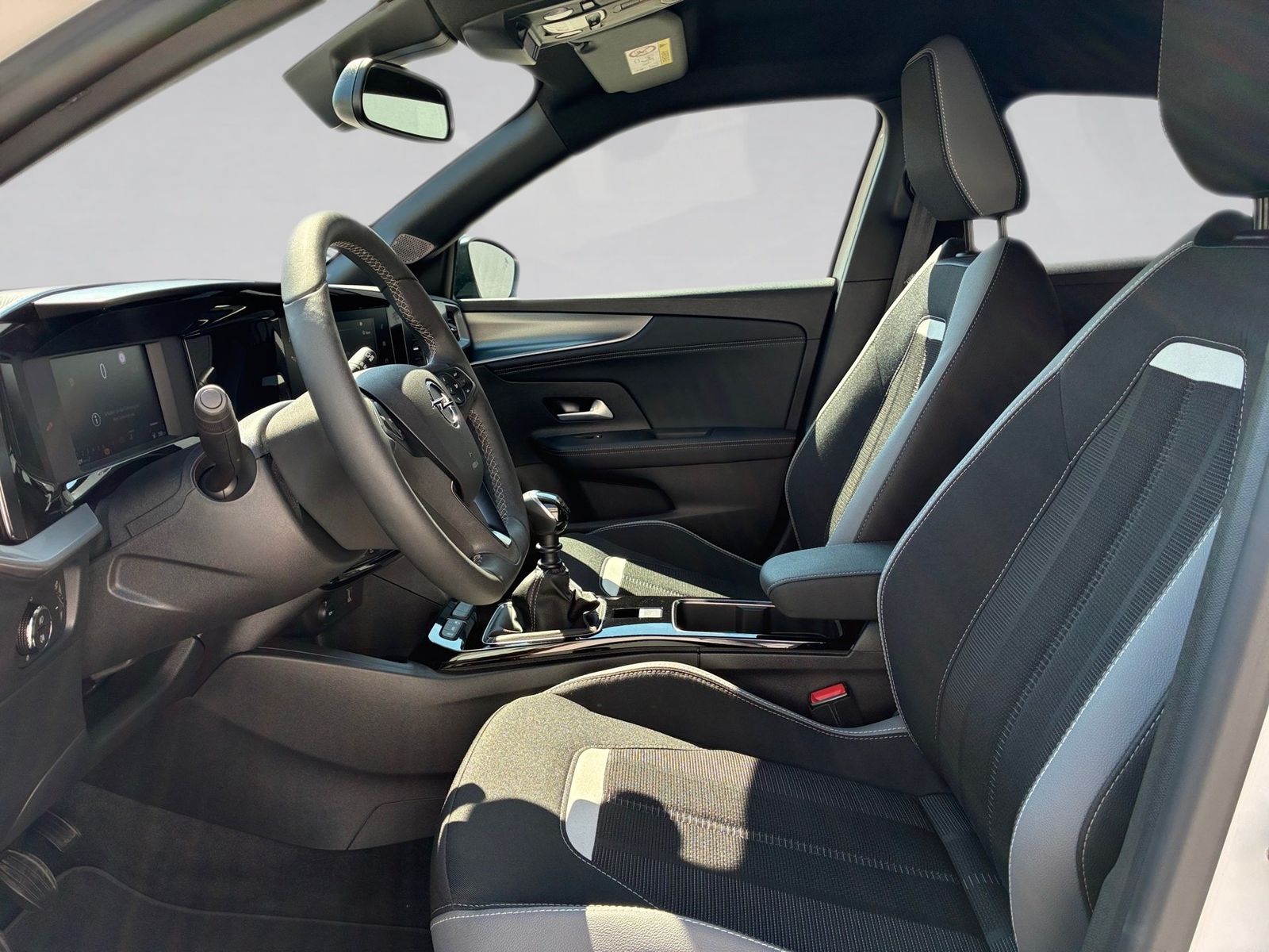 Fahrzeugabbildung Opel Mokka 1.2 Turbo GS KlimaA,LED,SHZ,Kam.,PDC