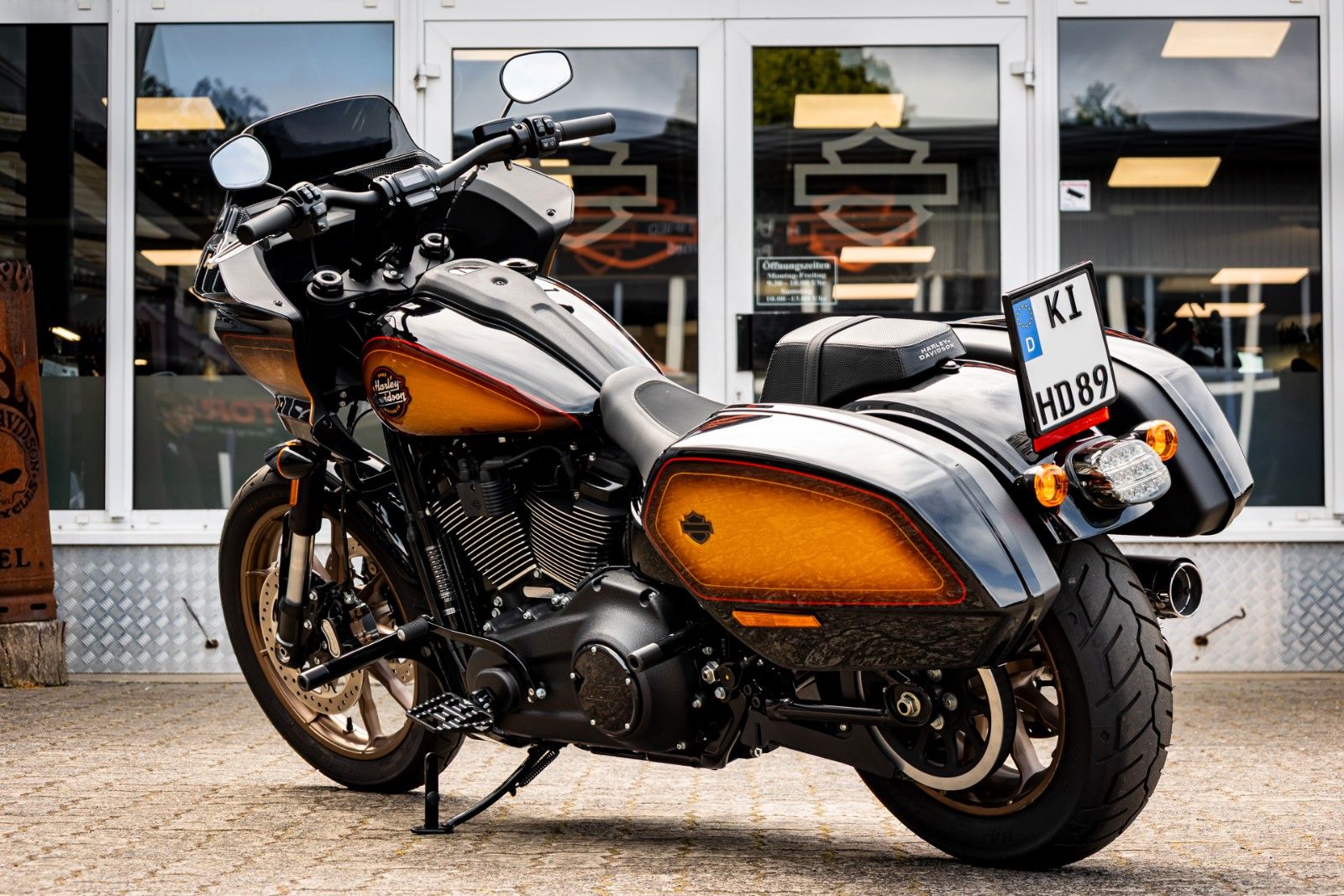 Fahrzeugabbildung Harley-Davidson FXLRST Low Rider ST 117 HeinzBikes Clubstyle SE
