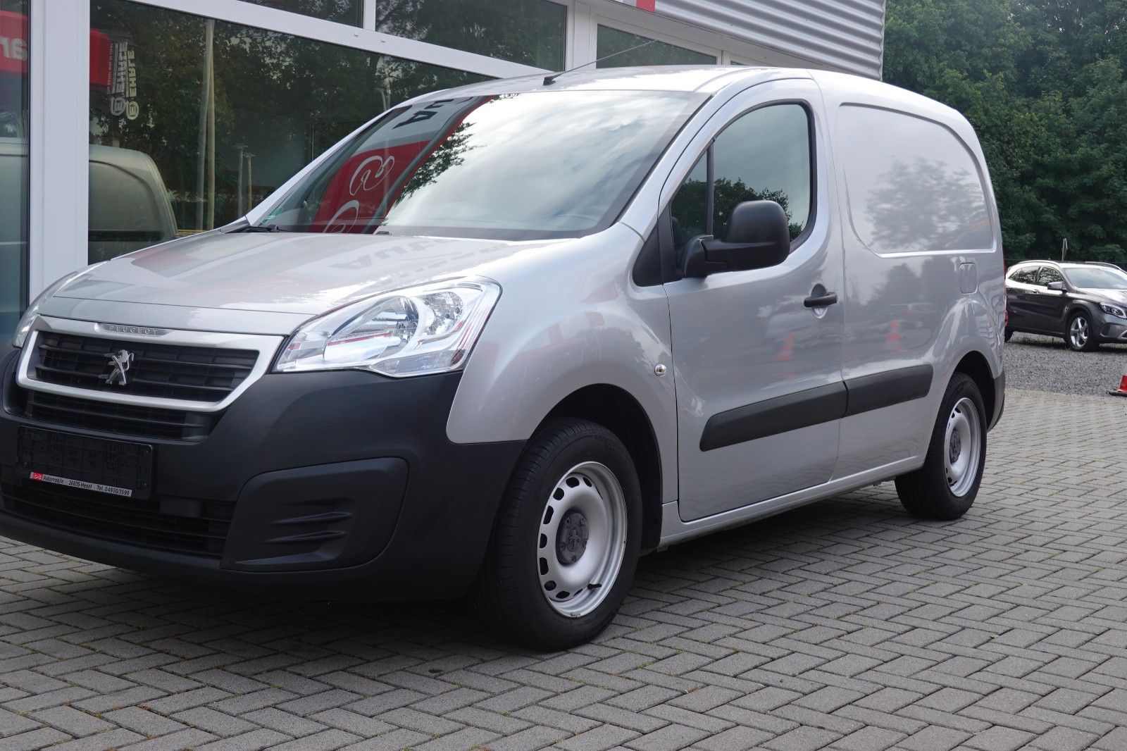 Fahrzeugabbildung Peugeot Partner L1 Premium 1a gepflegt .