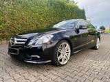 Mercedes-Benz E 350 CDI AMG DISTRONIC NAVI KEYLESS PANO MEMORY - Mercedes-Benz E 350 aus 2010: Coupe