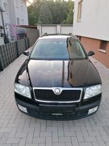 Skoda Oktavia 1.6 / Tüv/ 8-fach - Skoda Octavia aus 2006: Kombi