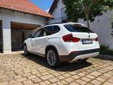 BMW X1 xDrive28i - 8-Gang Sport-Automatik, Allrad - BMW X1 aus 2012 mit Benzin-Antrieb: Geländewagen