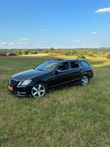 Mercedes-Benz E 250 CDI 4MATIC T AVANTGARDE Autom. AVANTGARDE - Mercedes-Benz E 250: Cdi Avantgarde