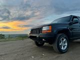 Jeep Grand Cherokee ZJ 5.9 - Jeep Grand Cherokee: 5.9