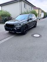 BMW X7 M50d 2021 Voll 36k km AHK PANO Unfallfrei - graue BMW X7 M50