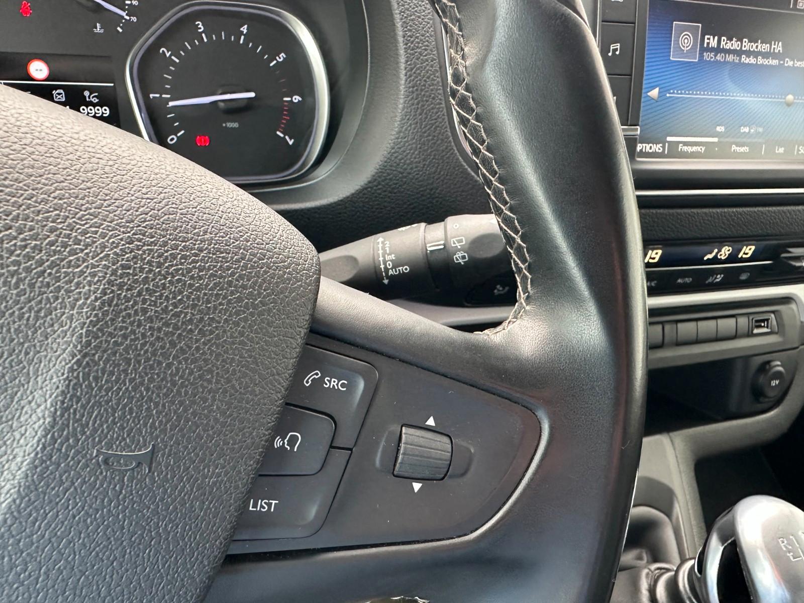Toyota Proace Verso L1 Team Deutschland AHK Standhzg.
