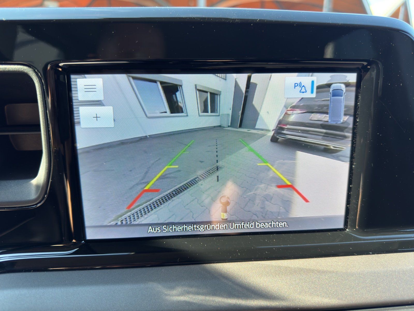 Fahrzeugabbildung Ford Tourneo Courier 1.0 Trend AHK/ACC/KAMERA/NAVI/