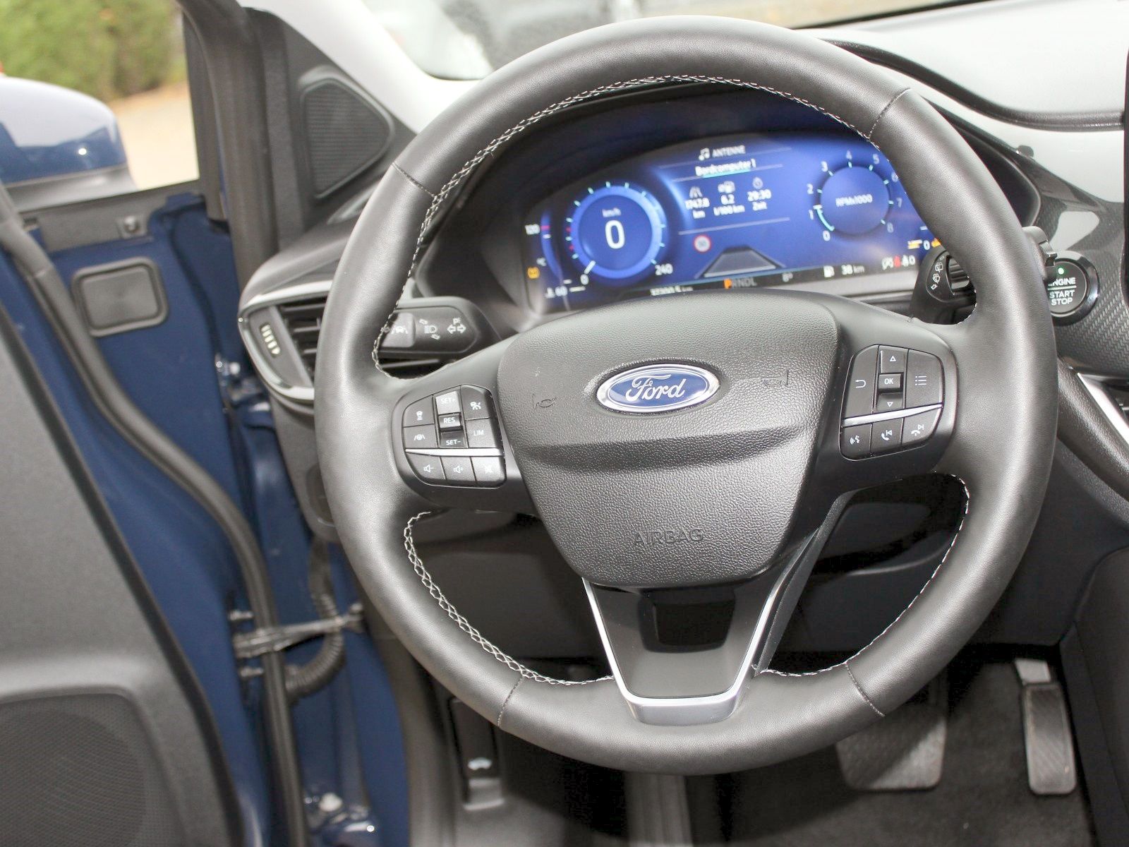 Fahrzeugabbildung Ford Puma Titanium 1,0 EcoBoost Start/Stopp