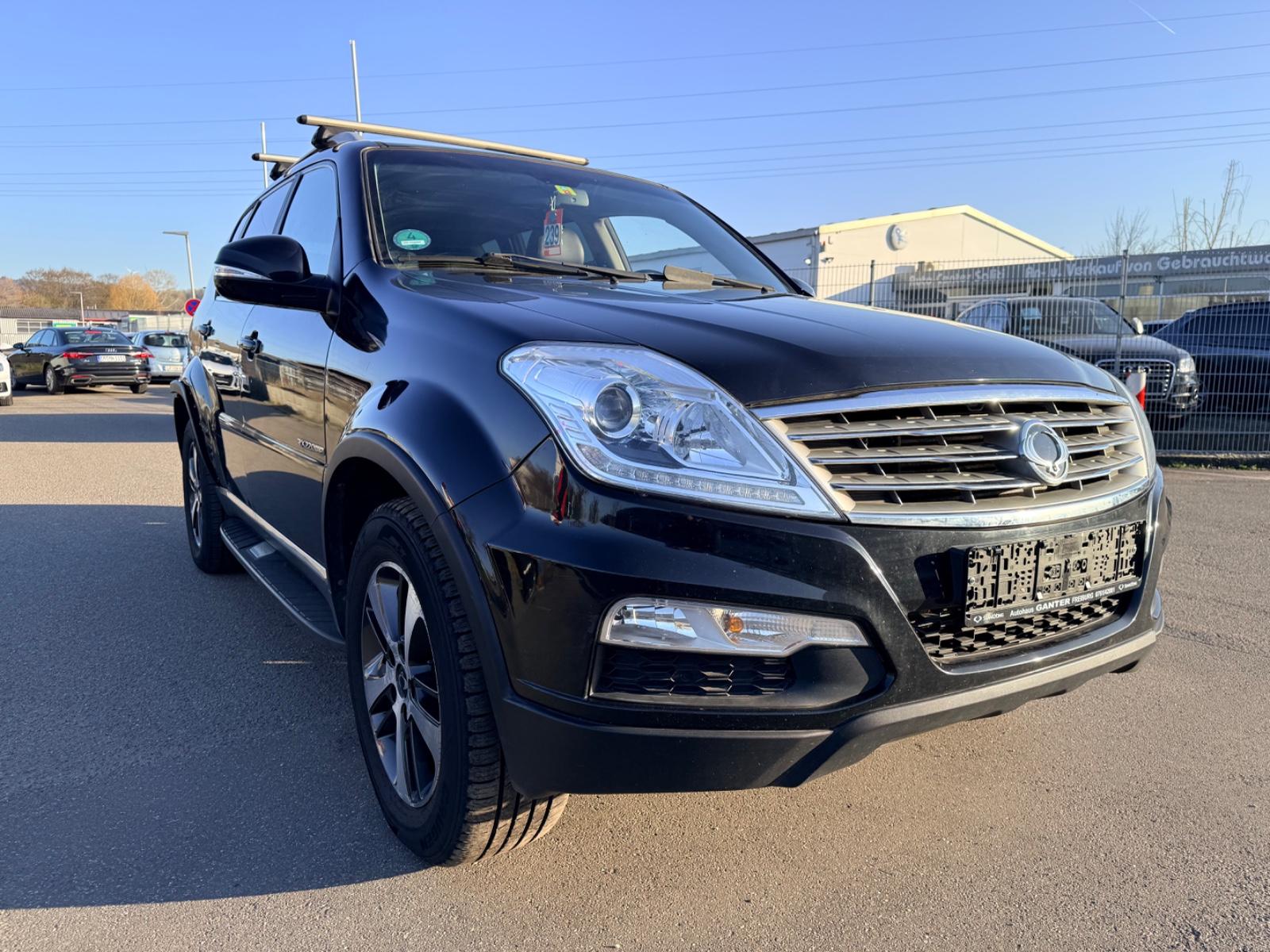 Ssangyong REXTONRexton W Sapphire 4WD 7 Sitzer