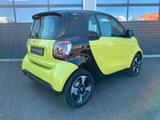 Smart smart EQ fortwo Exclusive LED Panorama Kamera... - Smart Gebrauchtwagen in Berlin