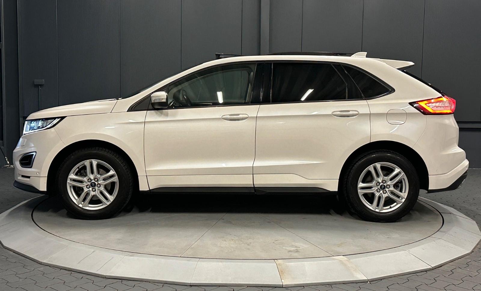 Ford Edge Sport 4x4 *Design-Paket*PANORAMA*AHK*360*