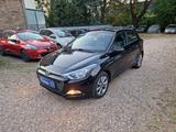 Hyundai i20 1.2 Klima 90Tkm Sitzhzg ESP 2Hnd Tempom PDC - gebrauchte Hyundai i20 aus dem Jahr 2015