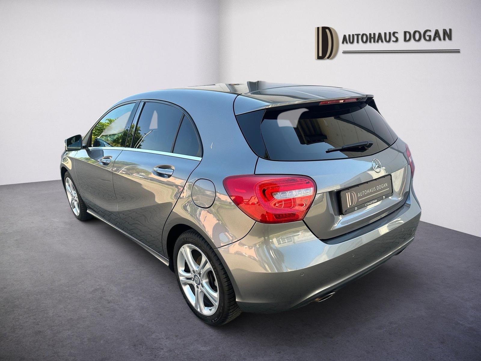Mercedes-Benz A 180 Xenon*Navi*Sitzhzg*Kamera*Tempomat*AHK*