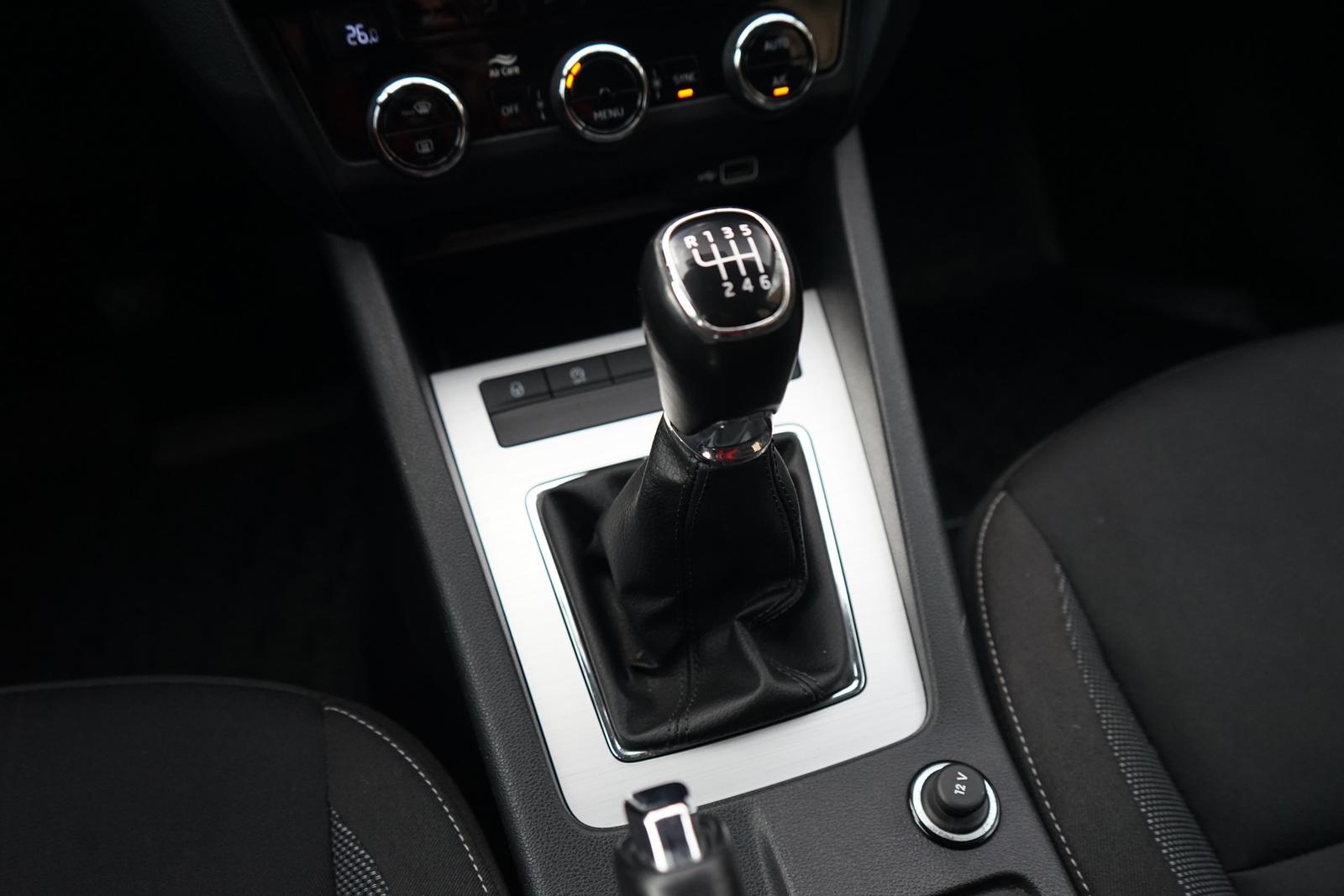 Skoda Octavia Combi 1.0 TSI Tour LED SmartLink Sitzhei, миниатюра 15