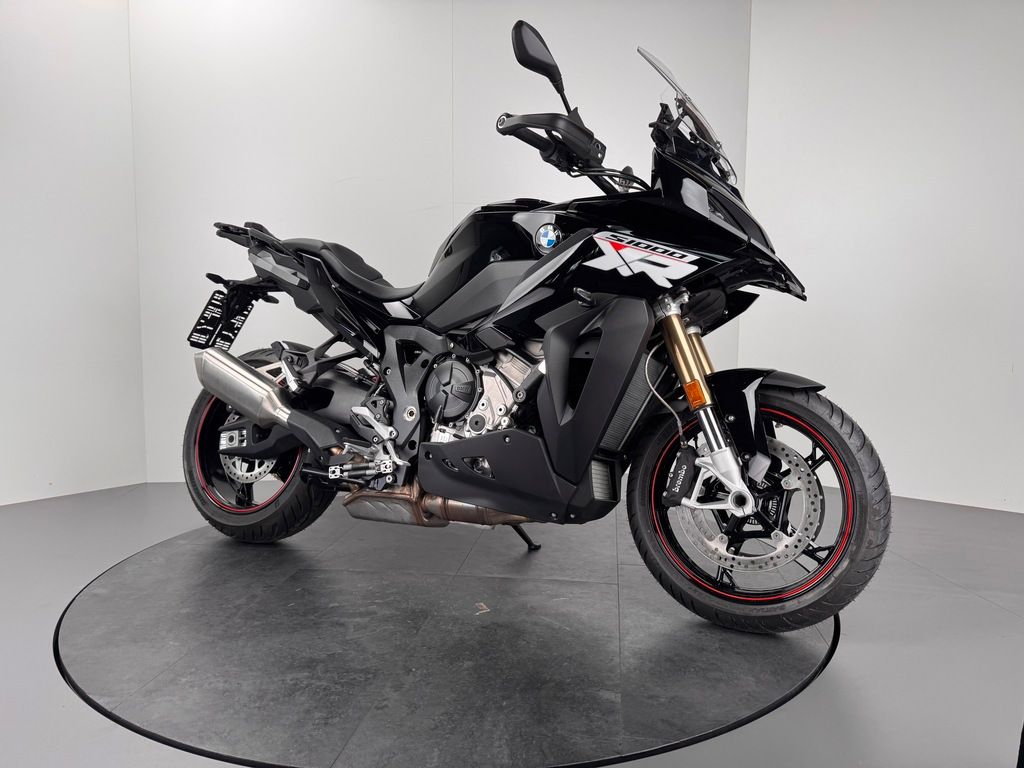 Fahrzeugabbildung BMW S 1000 XR *4 KILOMETER *TRIPLE BLACK