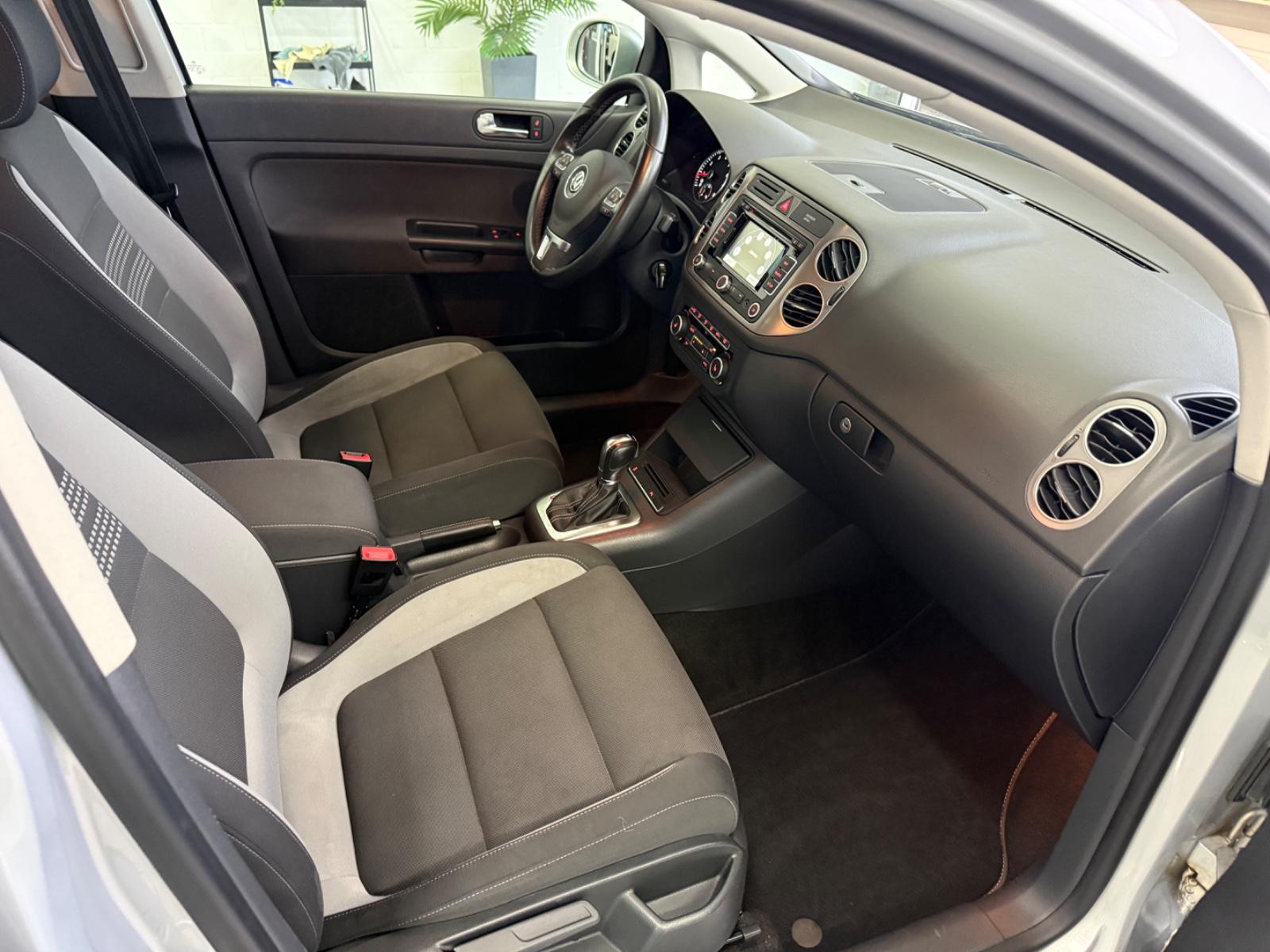 Volkswagen Golf Plus 1.4 TSI*AUTO*NAVI*TMP*PDC*AHK*SHZ*KLIM