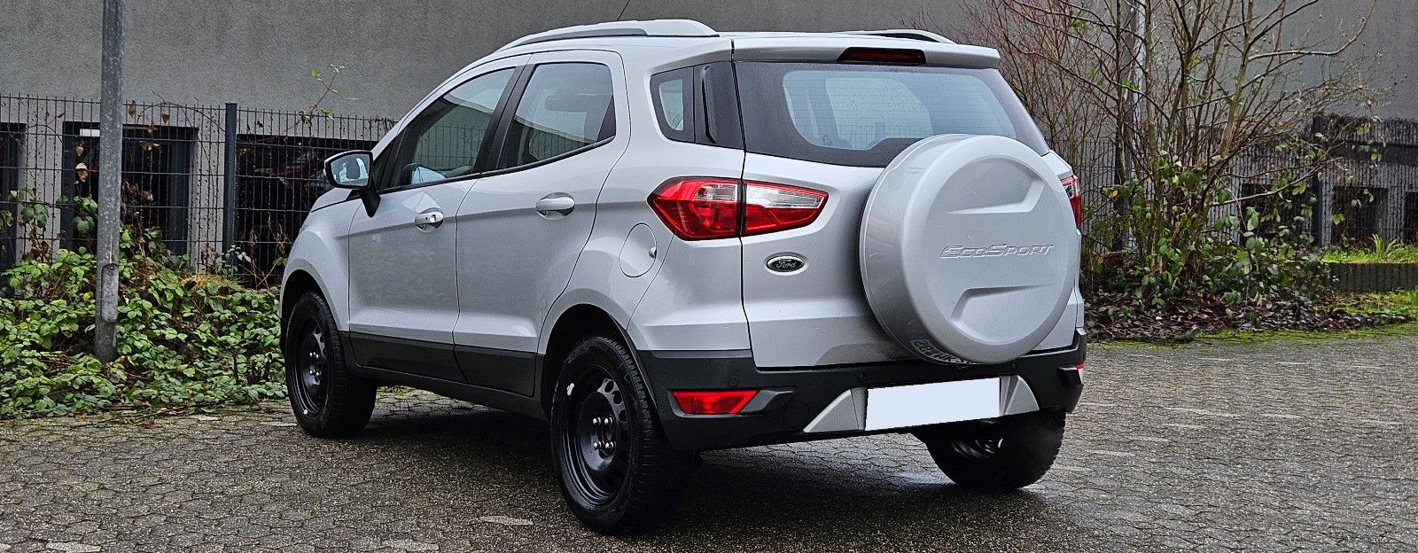 FORD EcoSport Titanium Leder *TURBO PFEIFT* KeylessGO