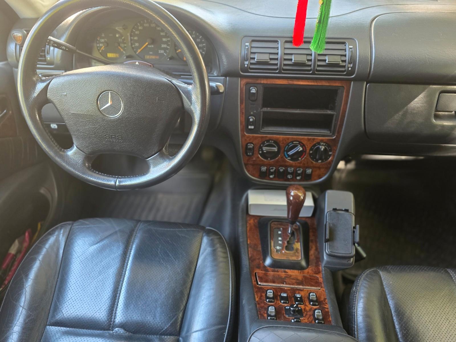Mercedes-Benz ML 430