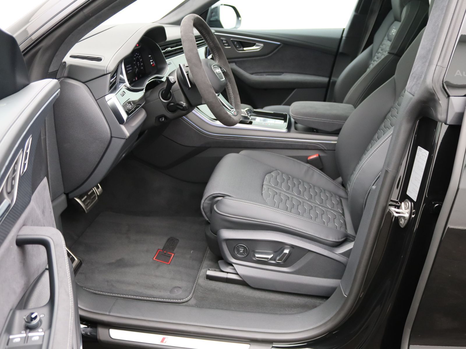 Audi RSQ8 - Bild 10