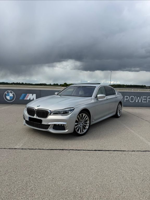 Image of BMW 750